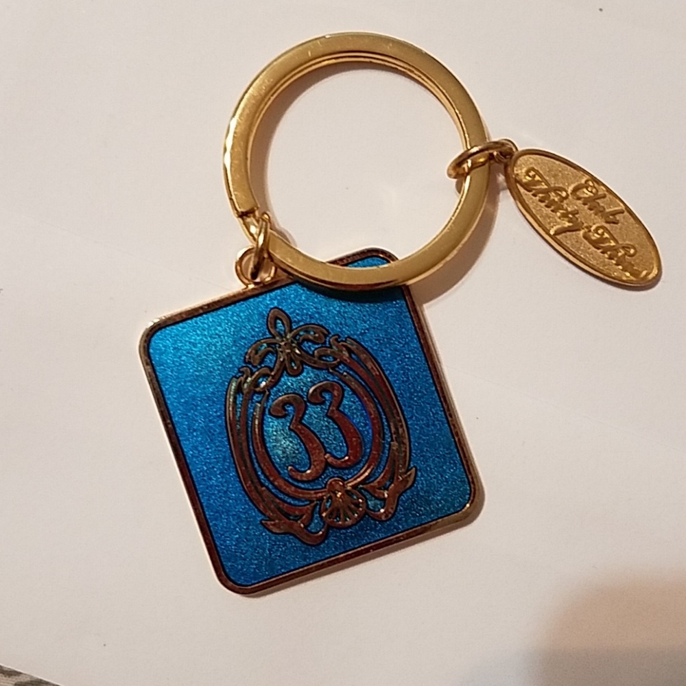 Club 33 Disneyland Exclusive Authentic Key Ring